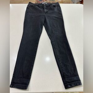Jessica Simpson Women's Black Straight Leg Jeans Sz 31.